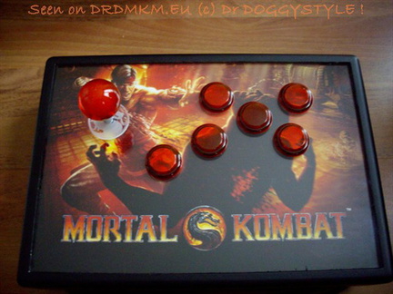 DrDMkM-Controllers-MK9-Custom-Shadaloo-Fight-Stick-007