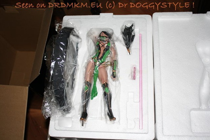DrDMkM-Figures-2012-Sycocollectibles-Jade-10-Inch-013