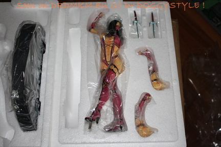 DrDMkM-Figures-2012-Sycocollectibles-Mileena-10-Inch-012