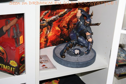 DrDMkM-Figures-2011-Sycocollectibles-Scorpion-10-Inch-Exclusive-031