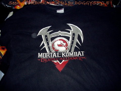 DrDMkM-T-Shirt-Deadly-Alliance-Black-001-Front