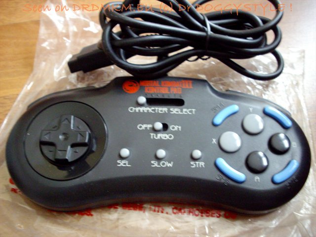 DrDMkM-Controllers-SegaGenesis-MK3-KontrolPad-Version2-007.jpg