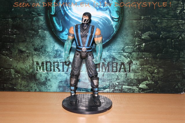 DrDMkM-Figures-2005-Jazwares-Shaolin-Monks-Sub-Zero-002.jpg