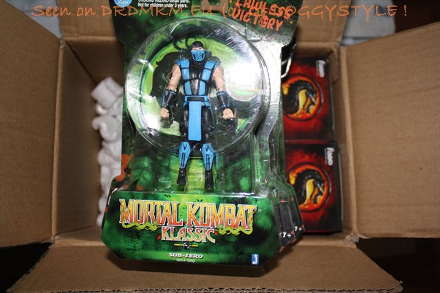 DrDMkM-Figures-2011-Jazwares-4Inch-Klassic-Sub-Zero-001.jpg