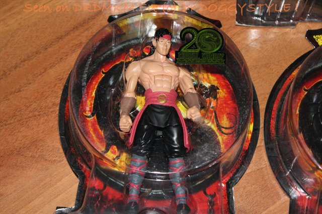 DrDMkM-Figures-2011-Jazwares-6Inch-Liu-Kang-001.jpg