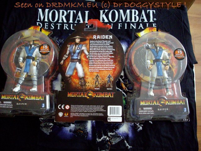 DrDMkM-Figures-2011-Jazwares-6Inch-Raiden-003.jpg