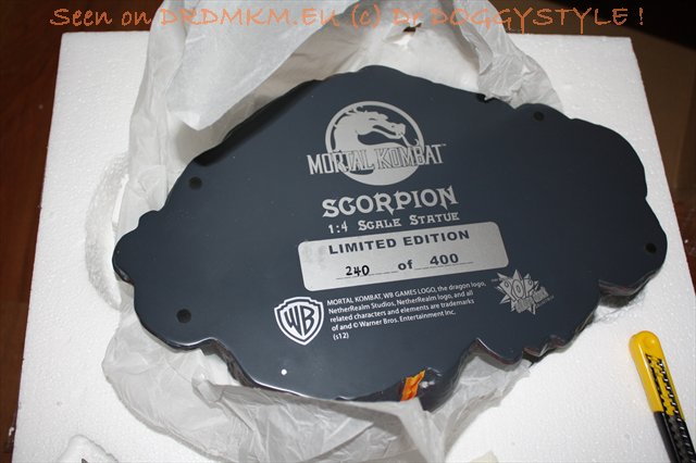 DrDMkM-Figures-2011-SideShowCollectible-PopCultureShock-16.5Inch-Scorpion-021.jpg