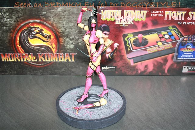 DrDMkM-Figures-Syco-Collectibles-Mileena-10-Inch-001