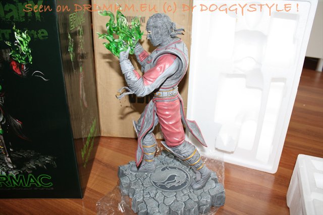 DrDMkM-Figures-2012-Sycocollectibles-Ermac-18-Inch-057