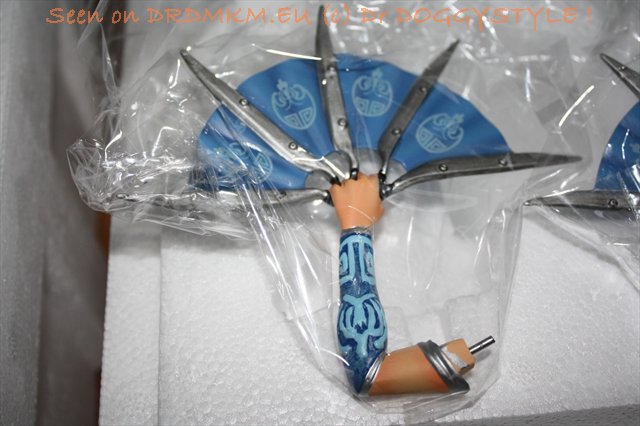 DrDMkM-Figures-2011-Sycocollectibles-Kitana-10-Inch-016