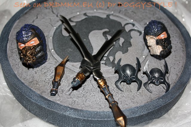 DrDMkM-Figures-2011-Sycocollectibles-Scorpion-10-Inch-Exclusive-021.jpg