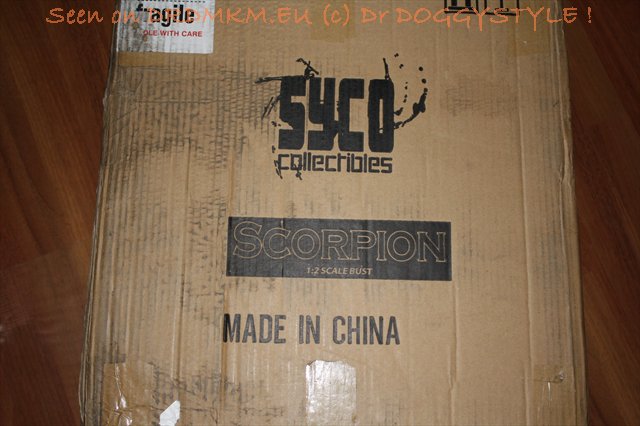 DrDMkM-Figures-2011-Sycocollectibles-Scorpion-1-2-Bust-Exclusive-002.jpg