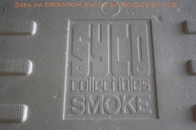 DrDMkM-Figures-2013-Sycocollectibles-Smoke-18-Inch-012.jpg