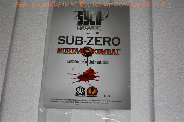 DrDMkM-Figures-2011-Sycocollectibles-Sub-Zero-10-Inch-Exclusive-009.jpg