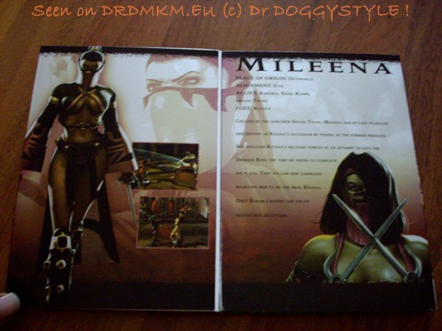 DrDMkM-Games-XBOX-2004-MKDeception-Kollectors-Edition-Mileena-002.jpg