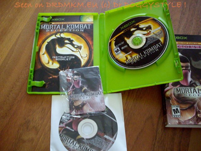 DrDMkM-Games-XBOX-2004-MKDeception-Kollectors-Edition-Mileena-006.jpg