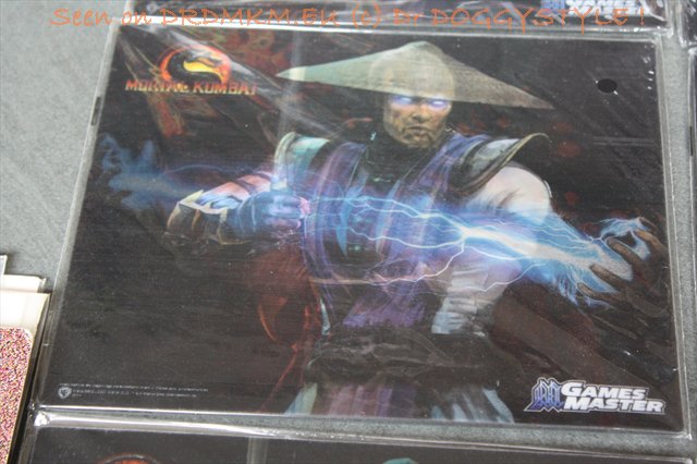 DrDMkM-Game-Master-Holograpic-Mousepad-Scorpion-Vs-Raiden-003