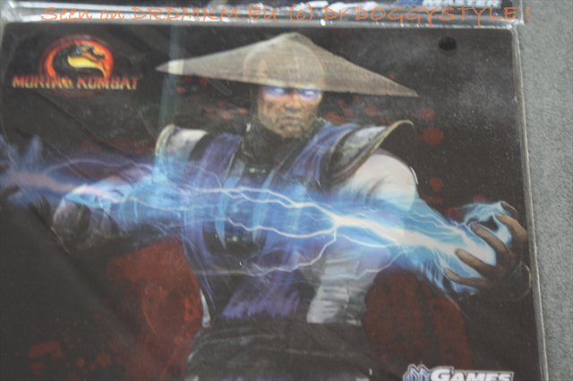 DrDMkM-Game-Master-Holograpic-Mousepad-Scorpion-Vs-Raiden-018-Morphing