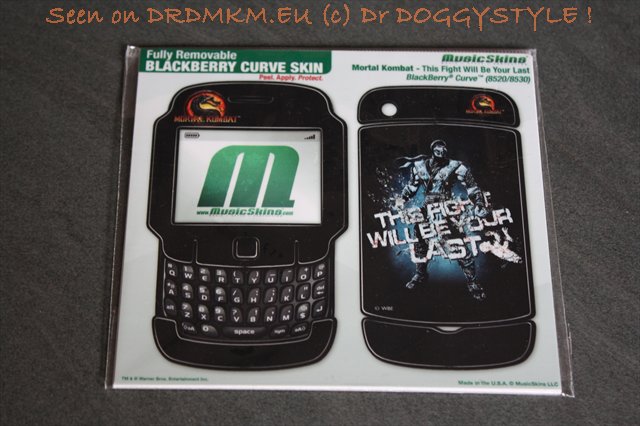 DrDMkM-Phone-Skins-Blackberry-Curve-Sub-Zero-001.jpg