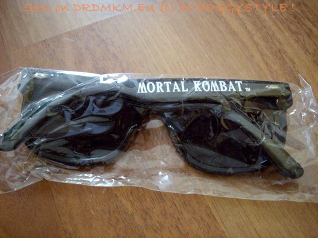 DrDMkM-Promo-JohnnyCage-Sunglasses-002.jpg