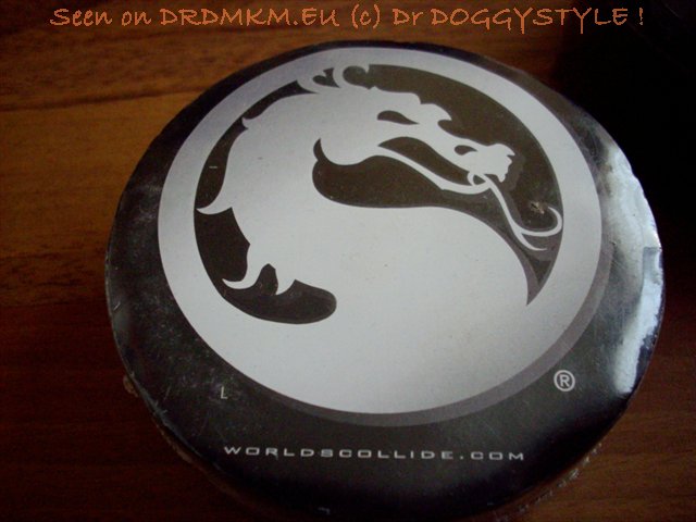 DrDMkM-T-Shirt-Promo-MK-Vs-DC-White-Dragon-Size-L-001.jpg