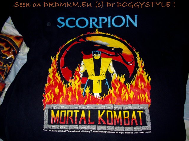 DrDMkM-T-Shirt-Scorpion-001-Front