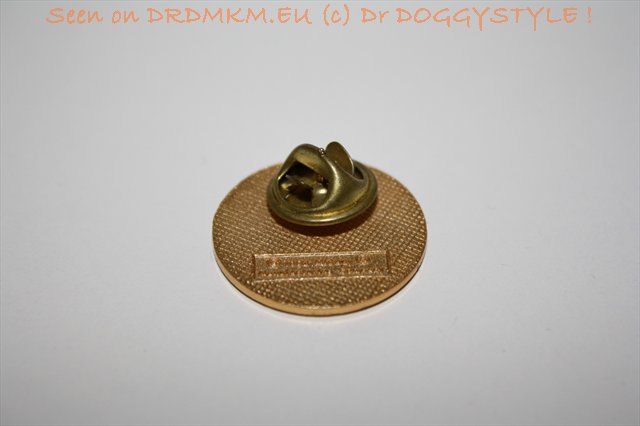 DrDMkM-Various-Pins-Gold-Plated-002.jpg