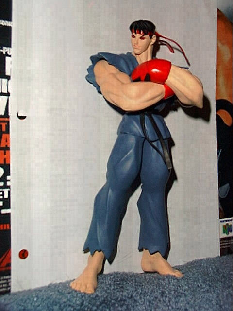 Evil Ryu 3.jpg (54039 bytes)